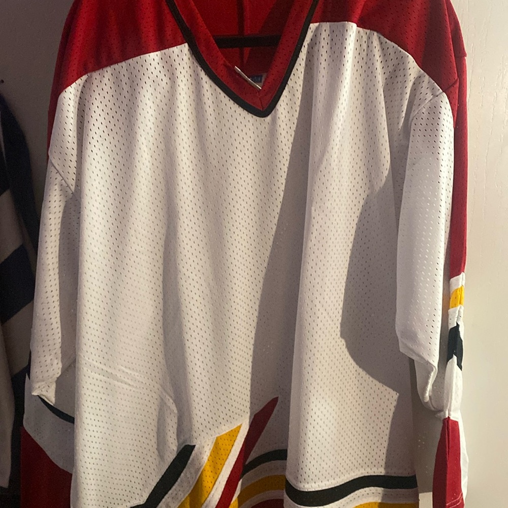 White and red plain hockey jersey never been worn